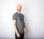 Mens With A Body Like This Who Needs Hair T Shirt Funny Balding Dad Bod Tee Mens Funny T Shirts Cool Vintage Fashion T-Shirt Gift Classic Menswear Dad Joke Apparel for Men Funny Fitness Short Sleeve Novelty Dark Grey